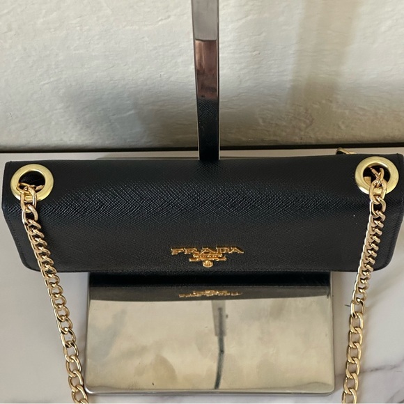 💎PRADA SAFFIANO LEATHER WALLET ON CHAIN💎 - Picture 15 of 16
